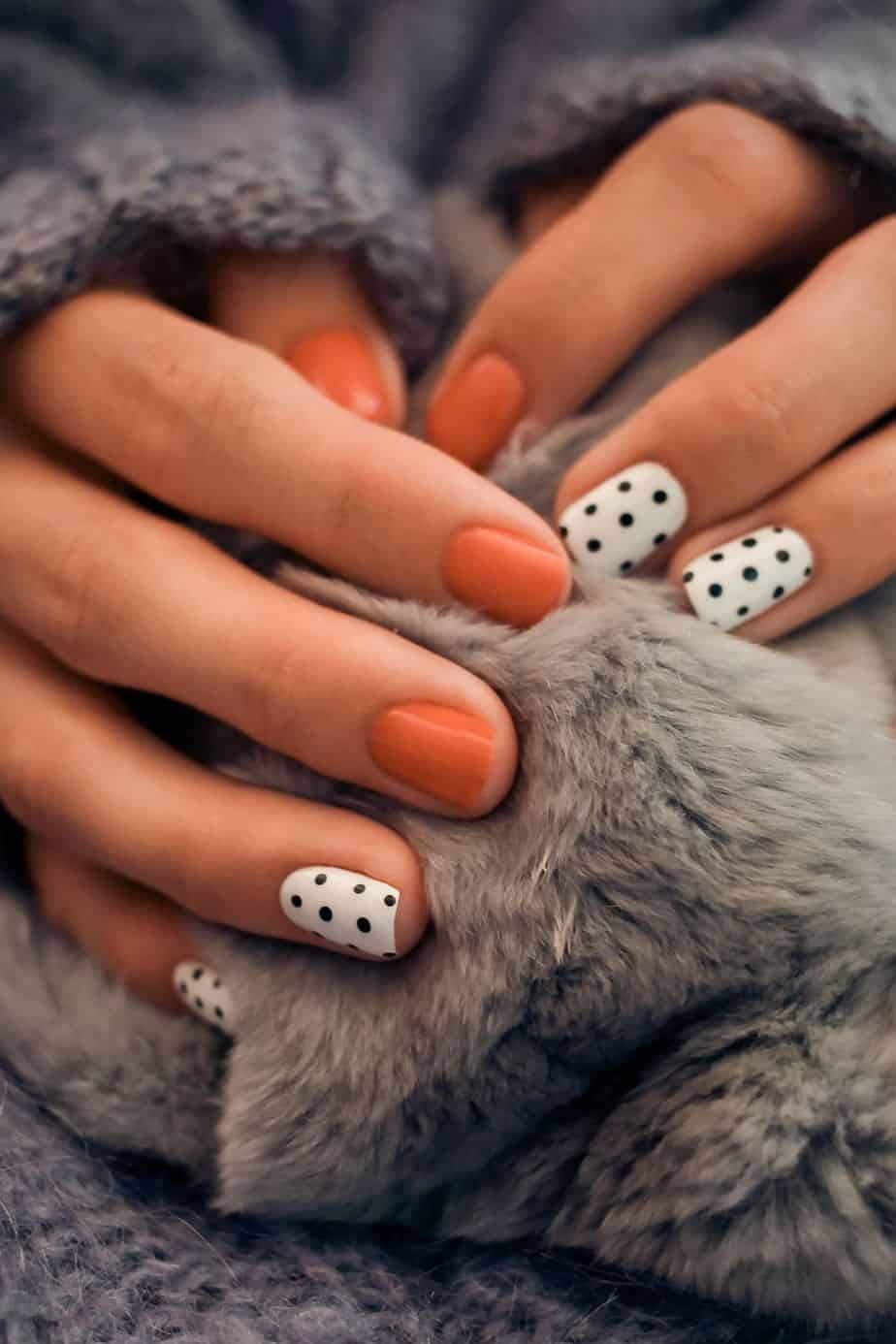 Pumpkin Spice Latte Nail Design for Fall