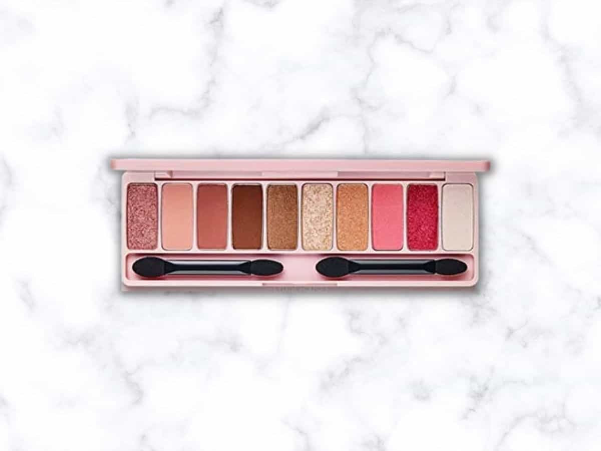 Play Color Eyes Cherry Blossom | 10 Pink Color Eyeshadow Palette for Tender and Sweet Look