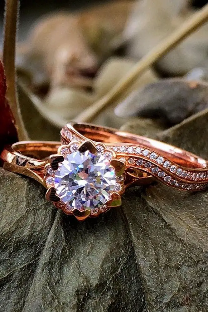 Source: Instagram@maevona, Instagram@scottkayusa, Instagram@greenlakejewelry