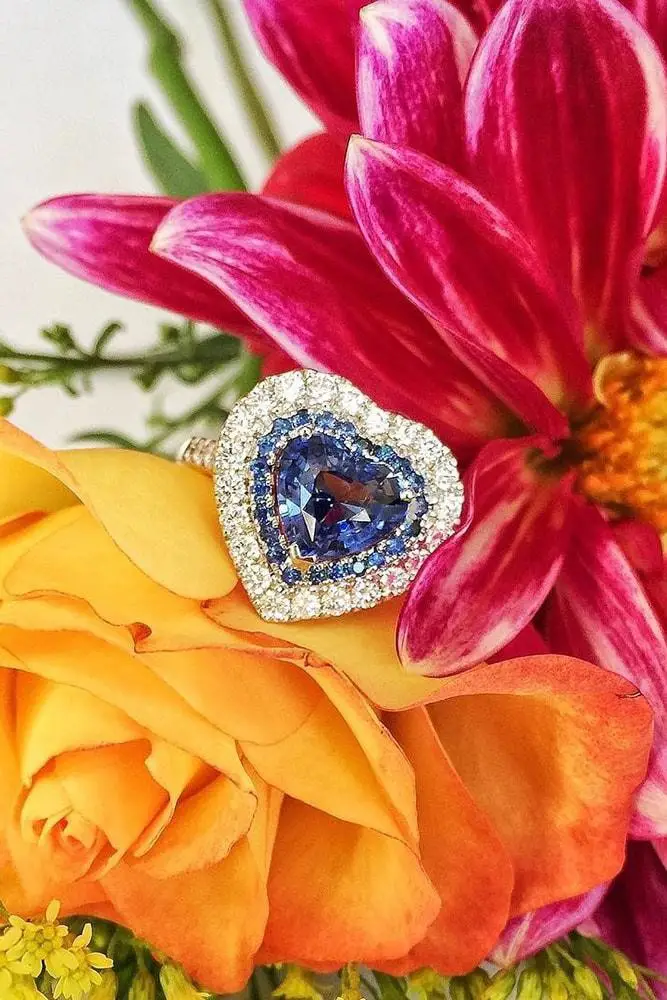 Source: Instagram@jeuliajewelry, Instagram@bluesapphirestones, Instagram@franksalesejewelers